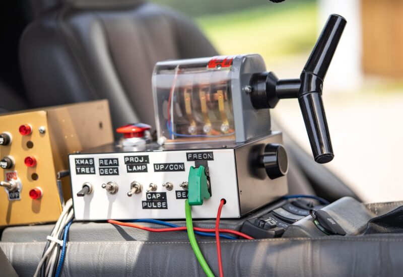 DeLorean DMC-12 mieten – ikonisches Filmfahrzeug