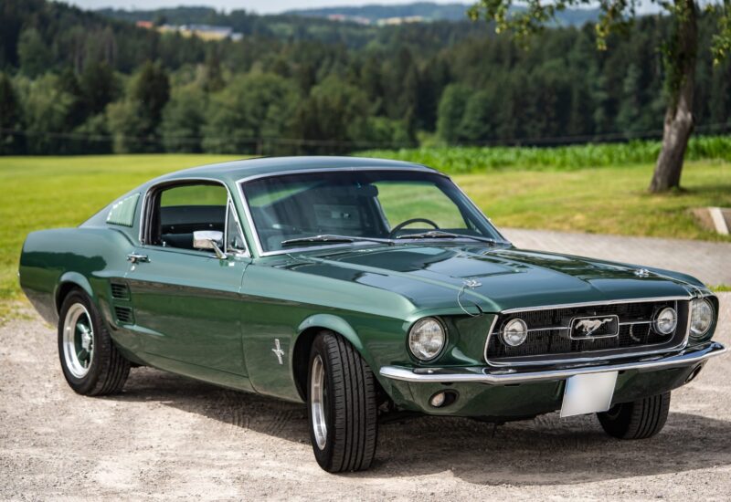 Ford Mustang 1967 zur Miete in Deutschland